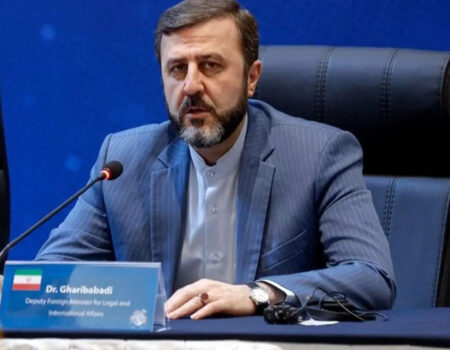 دیدار غریب‌آبادی با نخست‌وزیر قطر؛ کارگروه‌های توافق نهایی تشکیل شده است