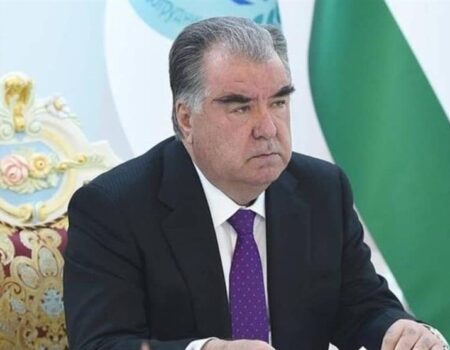 حضور رئیس جمهور تاجیکستان در مراسم وداع با رهبر شهید