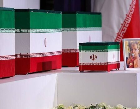 انتشار نسخه موسیقایی نوحه «باید برخاست» در آستانه تشییع رهبر شهید