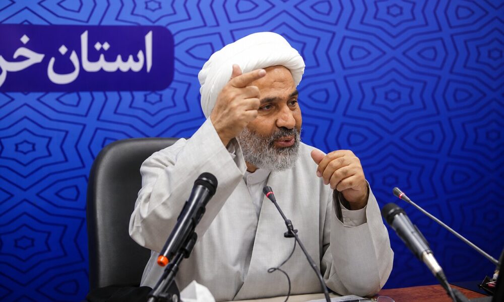انقلاب اسلامی گفتمان استقلال و مقاومت را احیا کرد انقلاب اسلامی گفتمان استقلال و مقاومت را احیا کرد