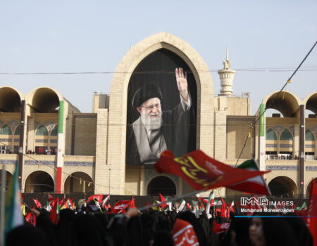 الاخبار: آیت‌الله خامنه‌ای چگونه مانع سقوط ایران شد؟