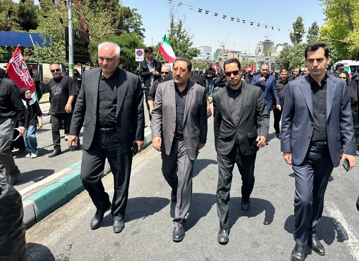 وزیر صمت: فرمان رهبری و استمرار خدمت؛ راهبرد دولت برای همگامی با مردم باشد